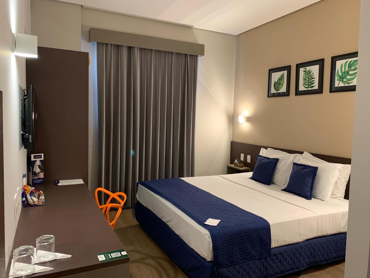 Summit Suites Hotel ปินดามอญญานกาบา ภายนอก รูปภาพ