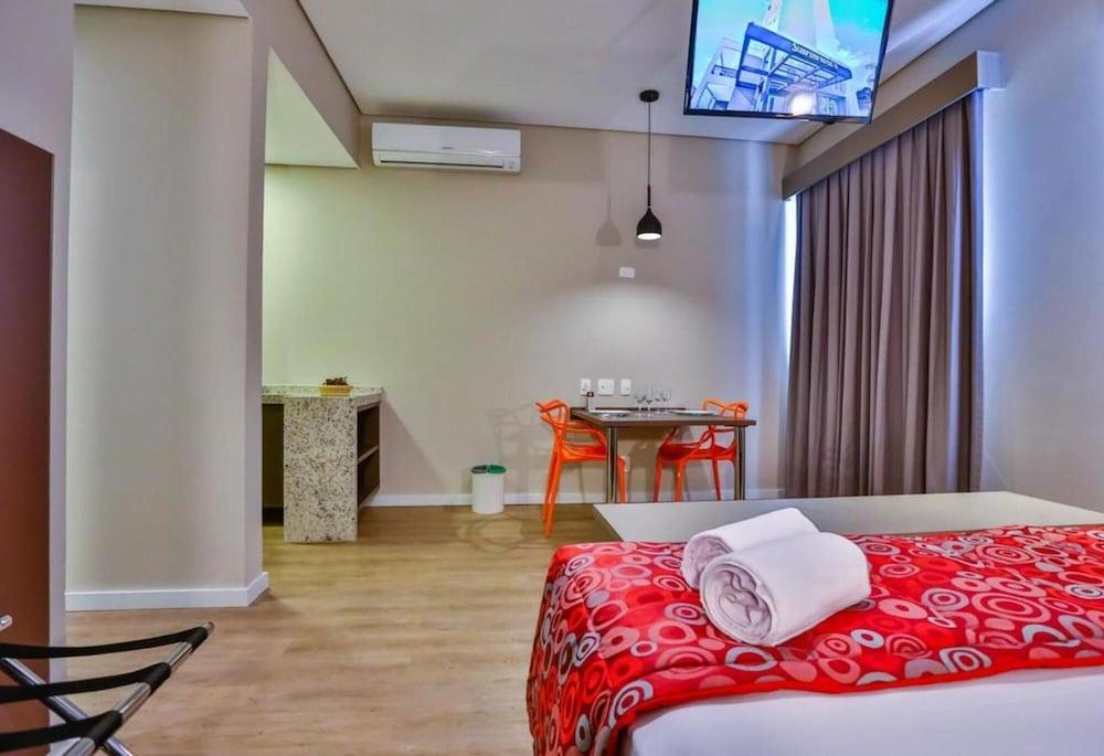 Summit Suites Hotel ปินดามอญญานกาบา ภายนอก รูปภาพ