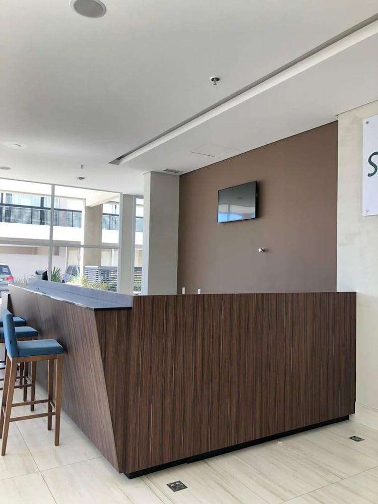 Summit Suites Hotel ปินดามอญญานกาบา ภายนอก รูปภาพ