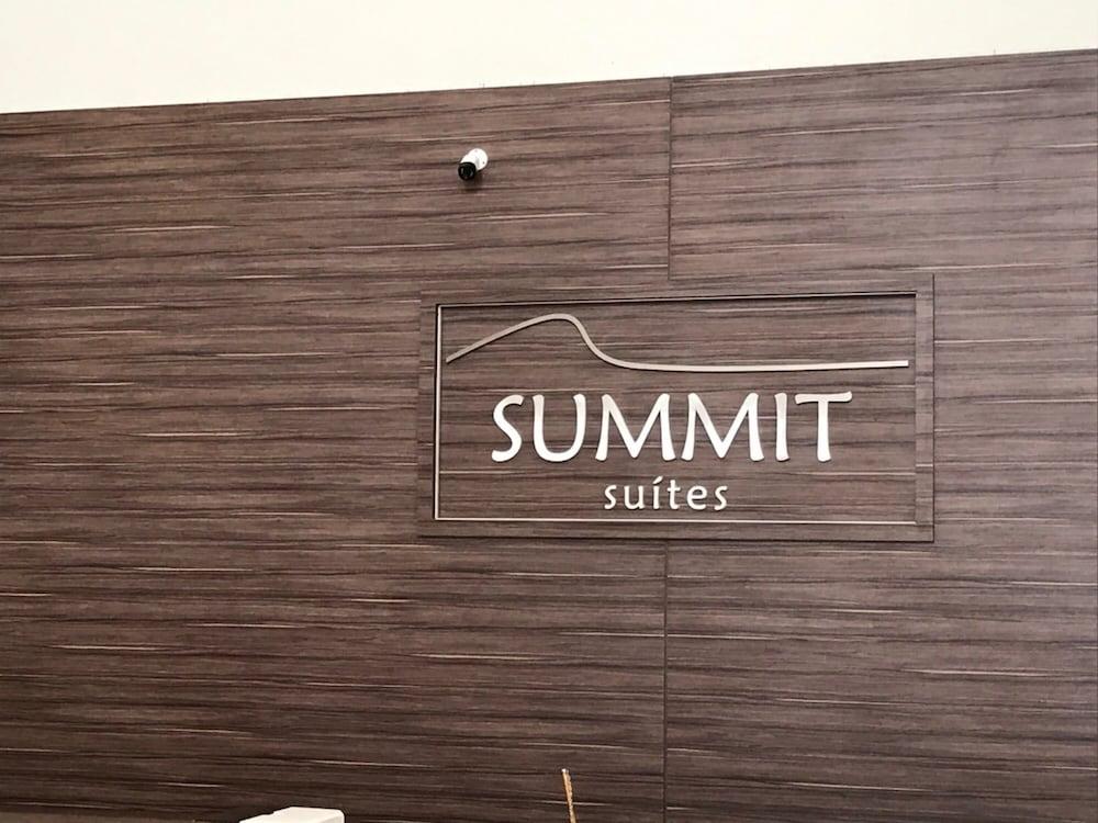 Summit Suites Hotel ปินดามอญญานกาบา ภายนอก รูปภาพ