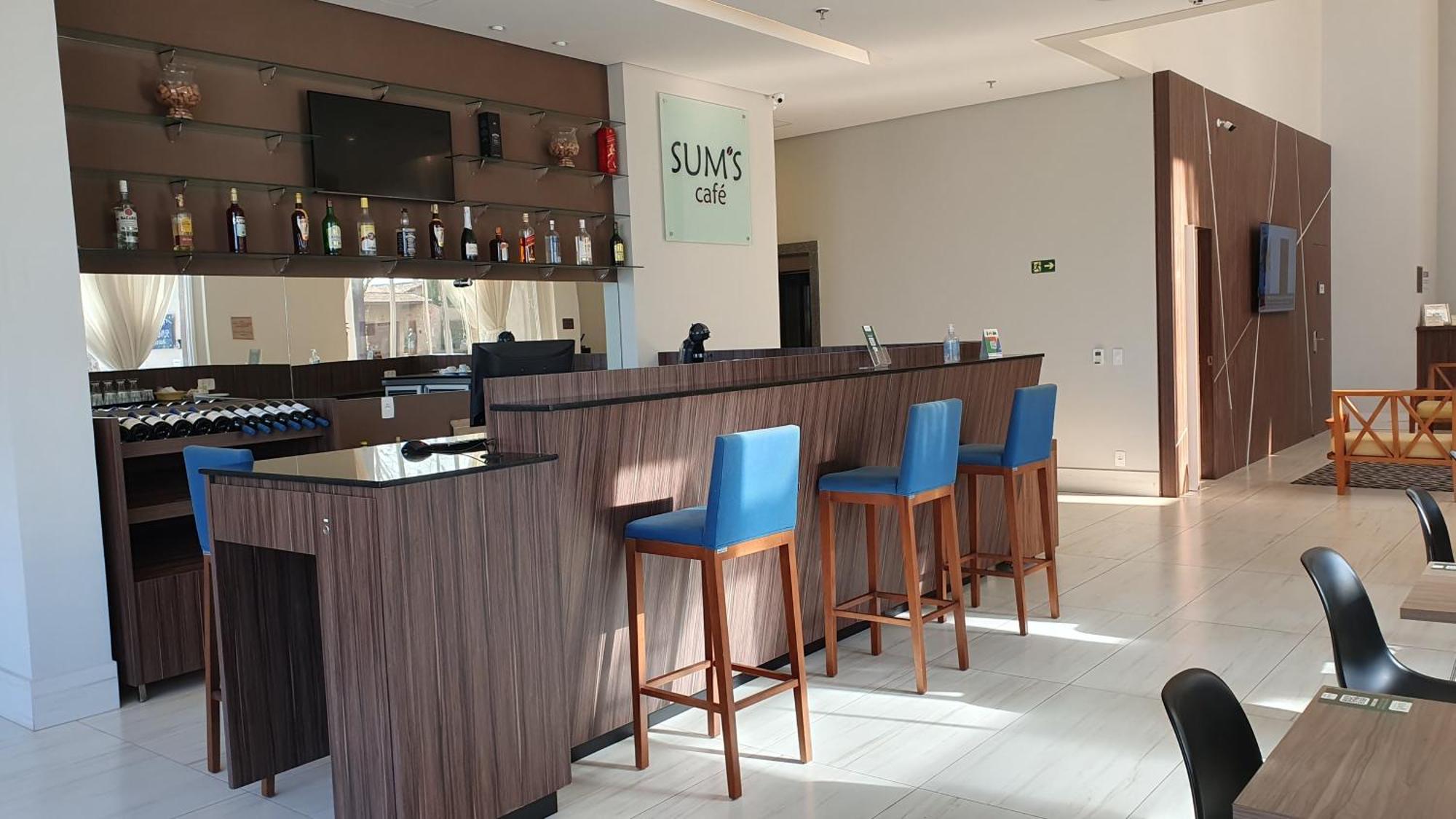 Summit Suites Hotel ปินดามอญญานกาบา ภายนอก รูปภาพ
