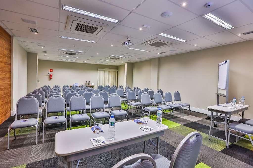 Summit Suites Hotel ปินดามอญญานกาบา ภายนอก รูปภาพ