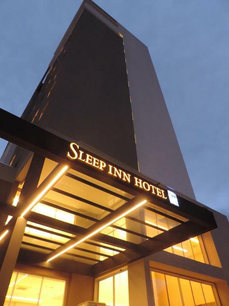Summit Suites Hotel ปินดามอญญานกาบา ภายนอก รูปภาพ