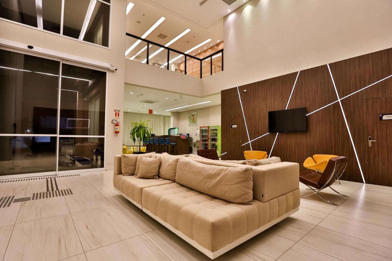 Summit Suites Hotel ปินดามอญญานกาบา ภายนอก รูปภาพ